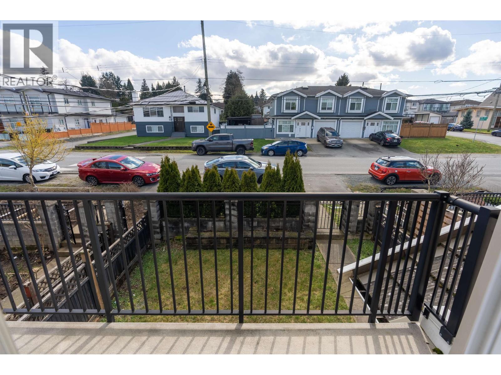 5227 Norfolk Street, Burnaby, British Columbia  V5G 1G3 - Photo 2 - R3097276