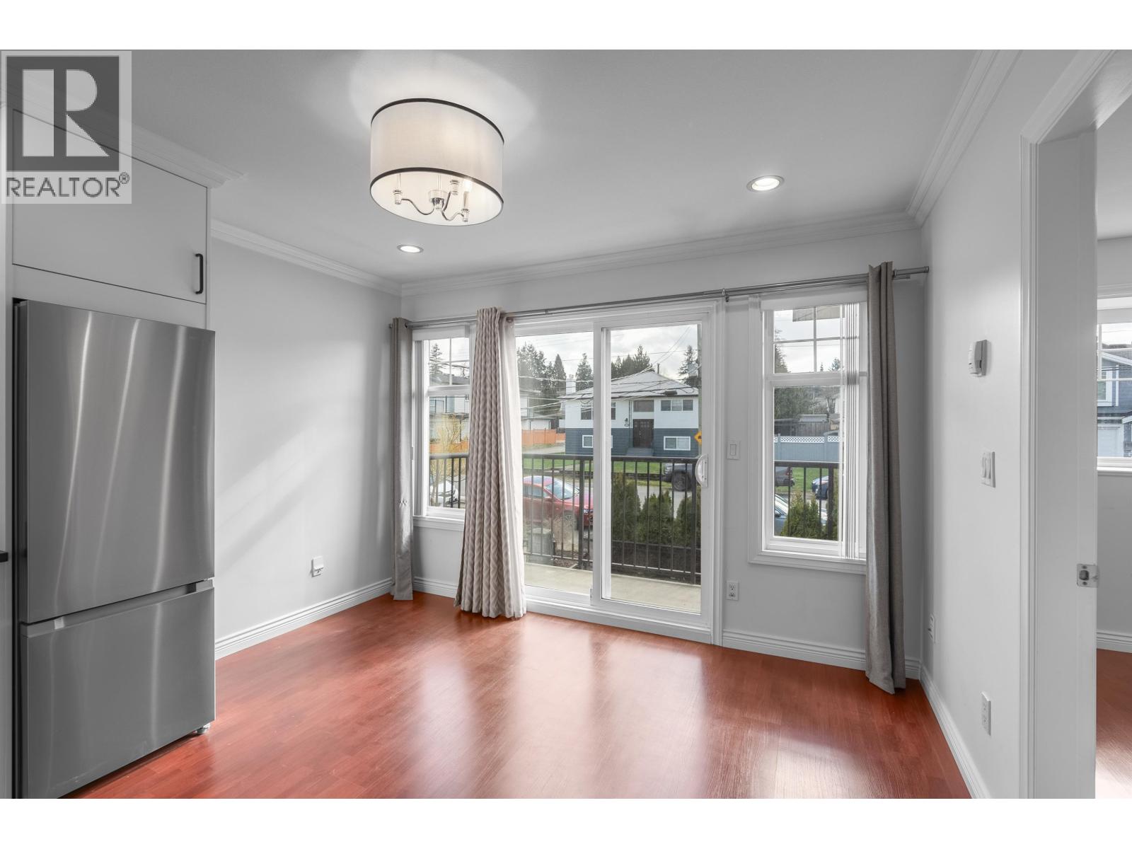 5227 Norfolk Street, Burnaby, British Columbia  V5G 1G3 - Photo 5 - R3097276