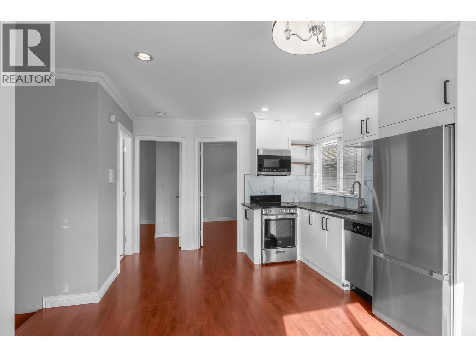 5227 Norfolk Street, Burnaby, British Columbia  V5G 1G3 - Photo 7 - R3097276