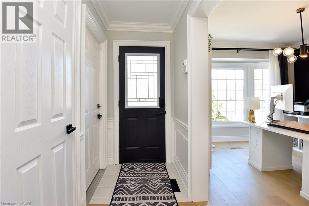 2211 Hunt Crescent, Burlington, Ontario  L7M 3E3 - Photo 3 - 40809866