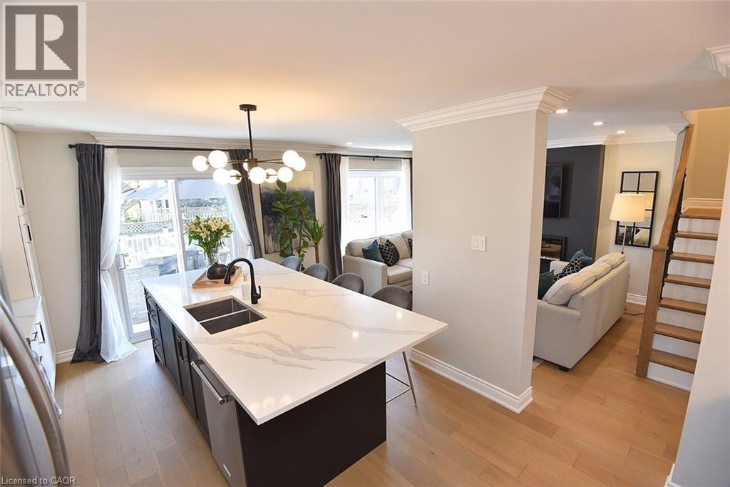 2211 Hunt Crescent, Burlington, Ontario  L7M 3E3 - Photo 12 - 40809866