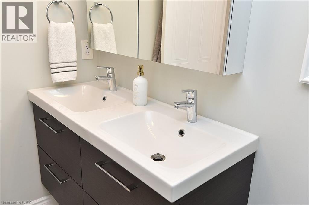 2211 Hunt Crescent, Burlington, Ontario  L7M 3E3 - Photo 28 - 40809866