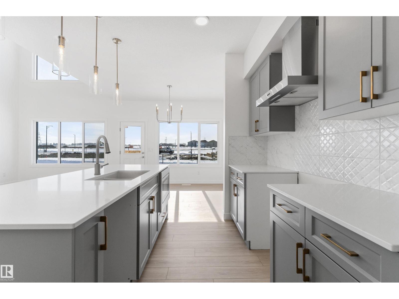 943 18 Av Nw, Edmonton, Alberta  T6T 0M2 - Photo 11 - E4476548