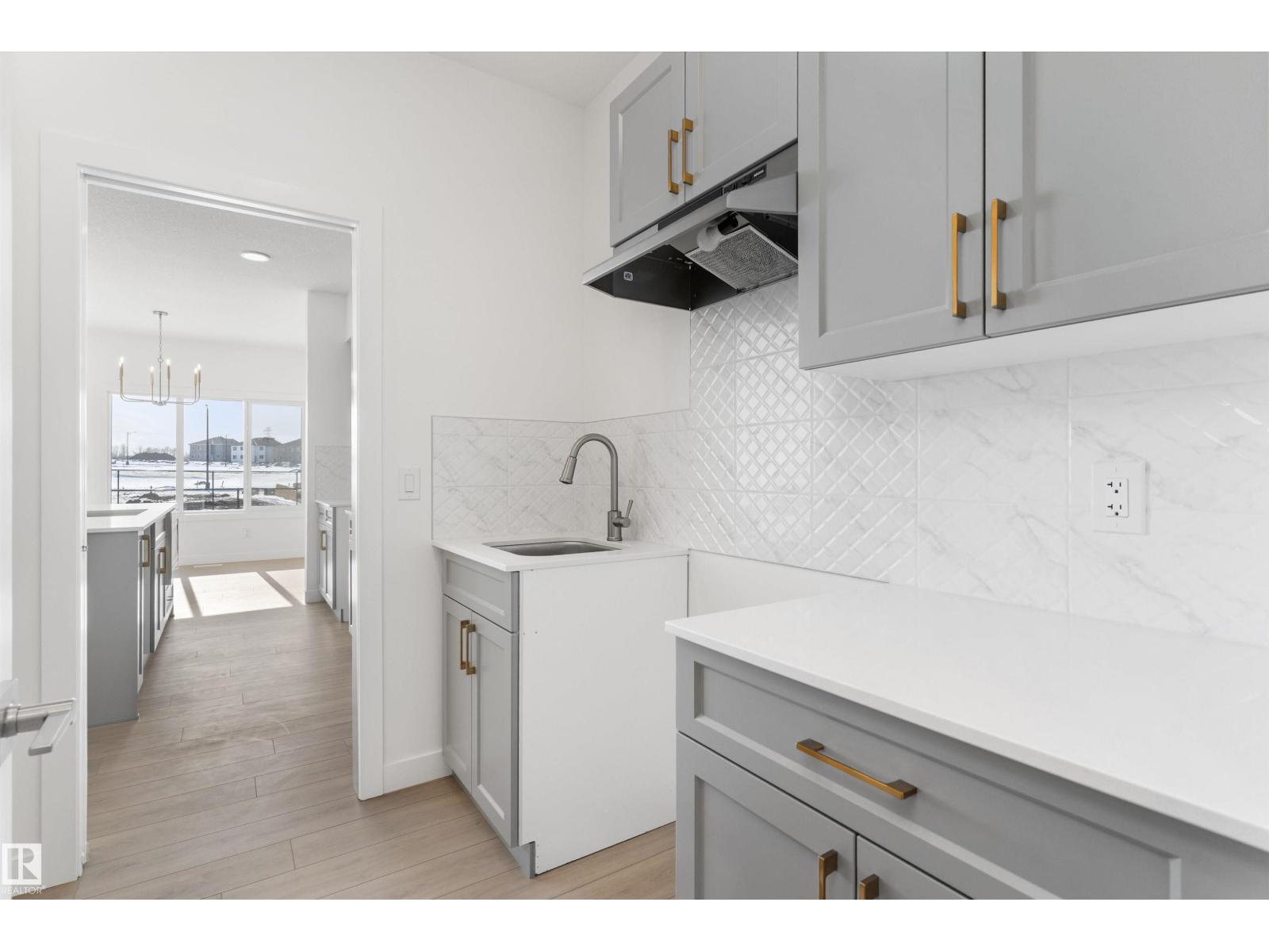 943 18 Av Nw, Edmonton, Alberta  T6T 0M2 - Photo 9 - E4476548