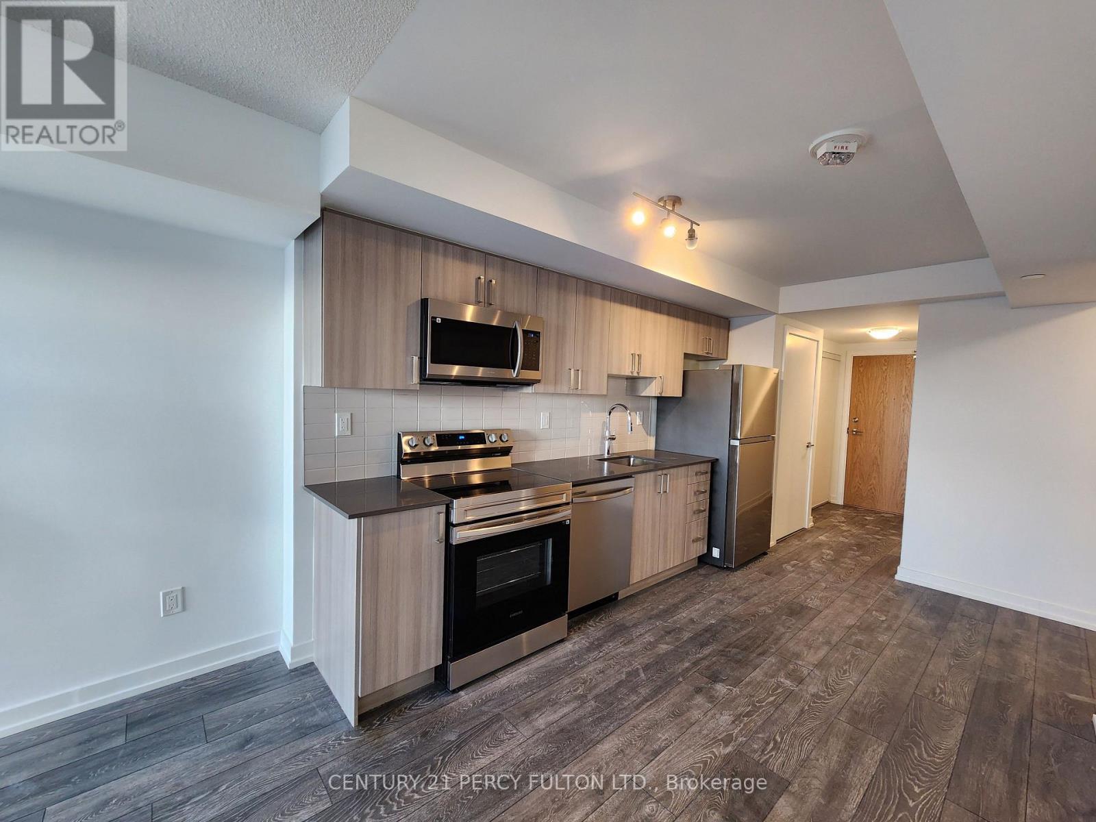 1412 - 1435 Celebration Drive, Pickering, Ontario  L1W 0C4 - Photo 2 - E12859650