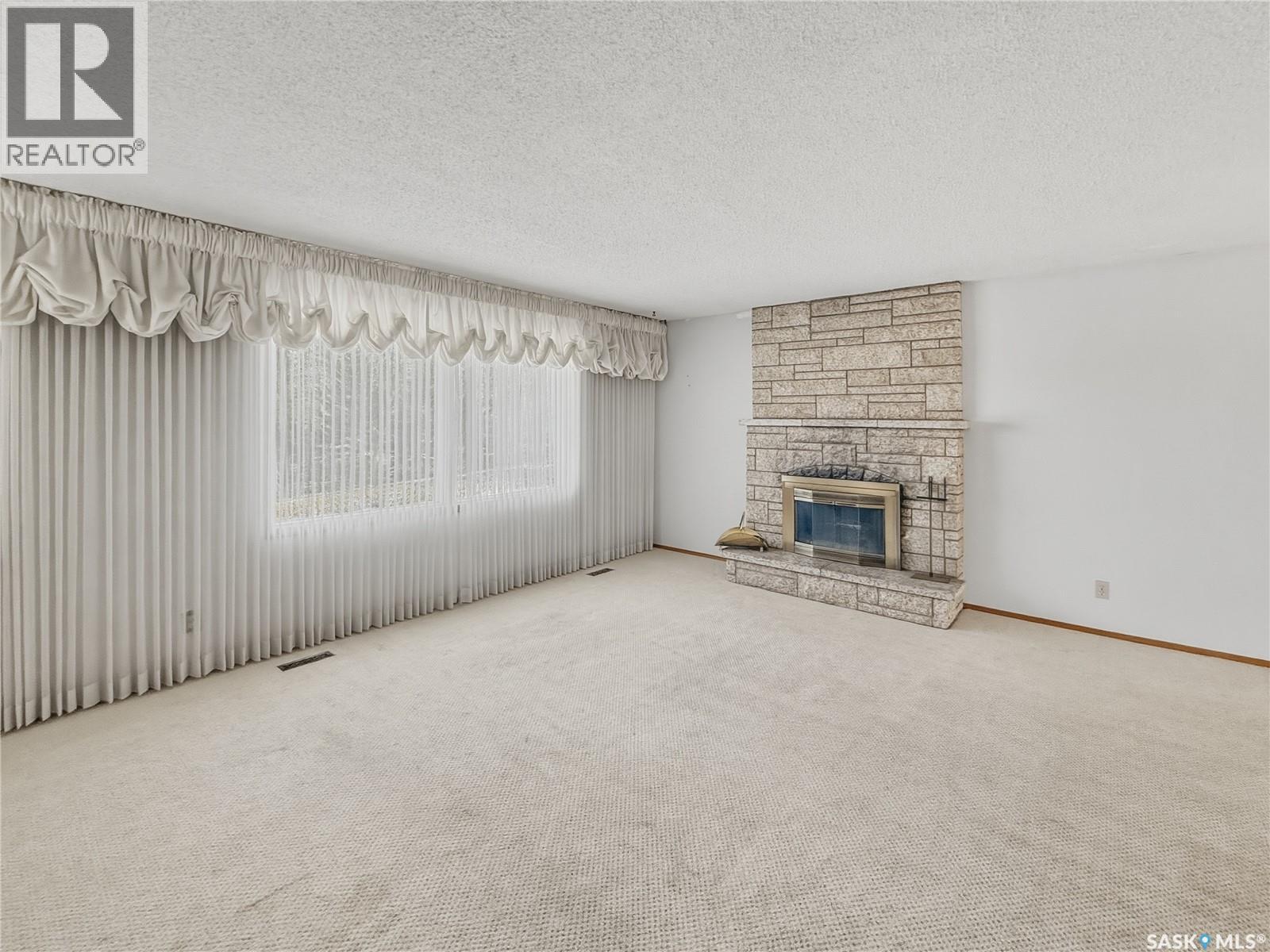 264 Hayes Drive, Swift Current, Saskatchewan  S9H 4H1 - Photo 3 - SK029901