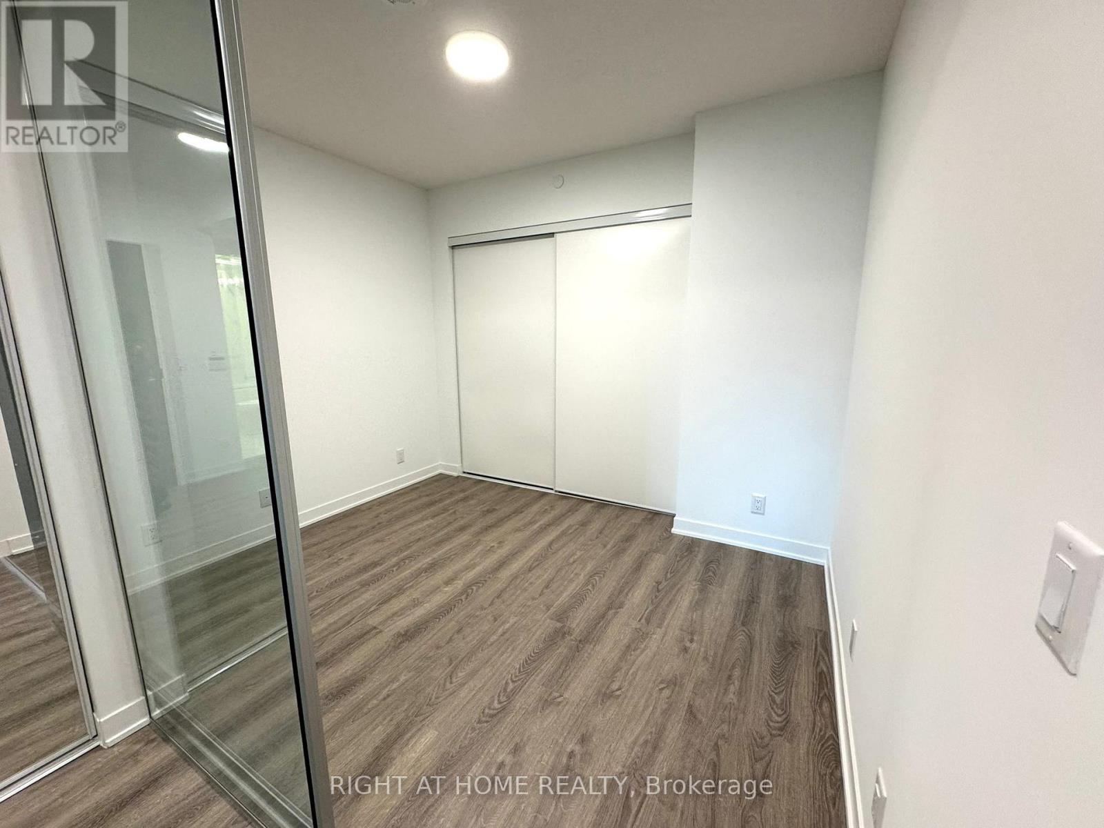 902 - 180 Front Street E, Toronto, Ontario  M5A 0K9 - Photo 9 - C12859402