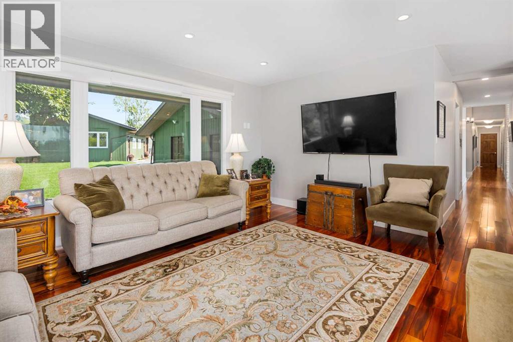 5 Georgian Estates, Rural Rocky View County, Alberta  T1Z 0L1 - Photo 19 - A2285538