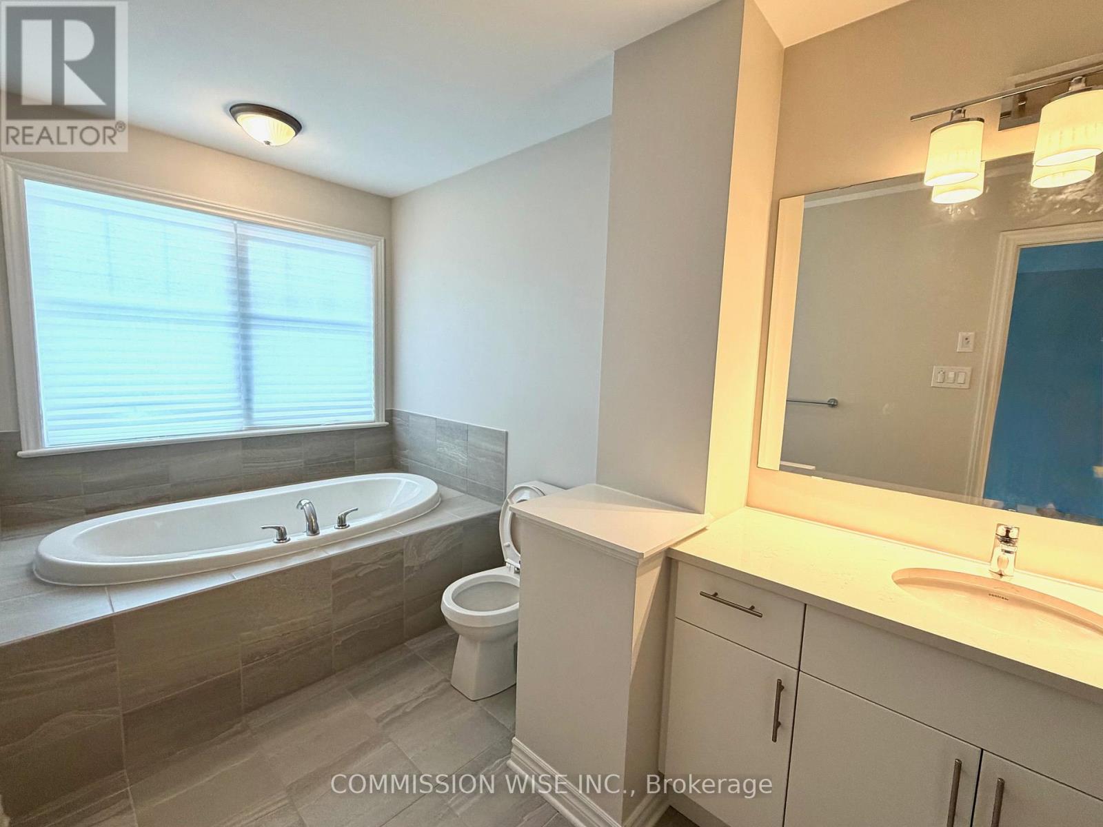 620 Taliesin Crescent, Ottawa, Ontario  K2S 2W4 - Photo 11 - X12859652