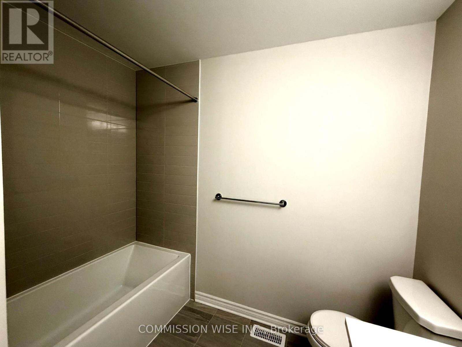 620 Taliesin Crescent, Ottawa, Ontario  K2S 2W4 - Photo 14 - X12859652