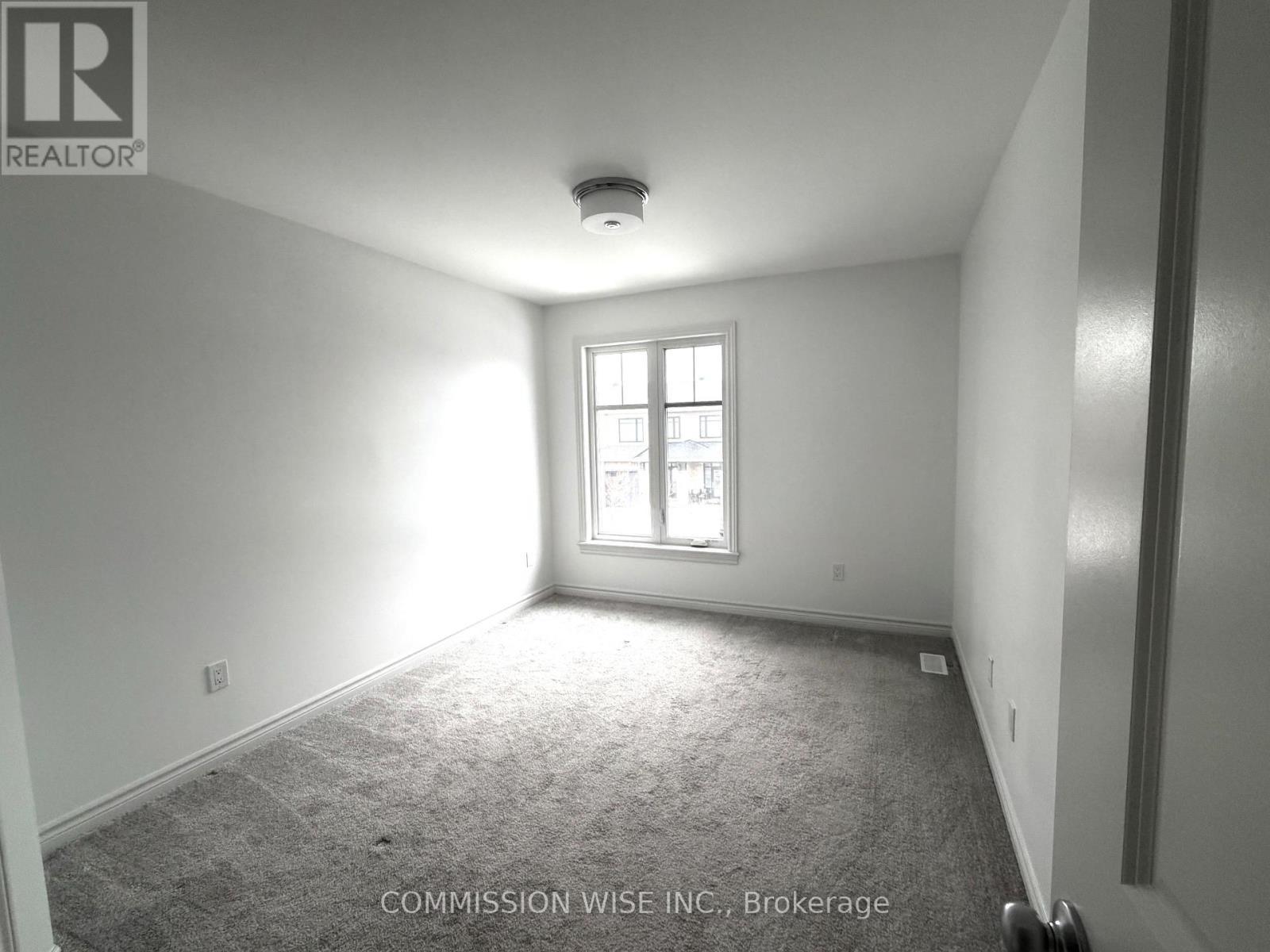 620 Taliesin Crescent, Ottawa, Ontario  K2S 2W4 - Photo 16 - X12859652