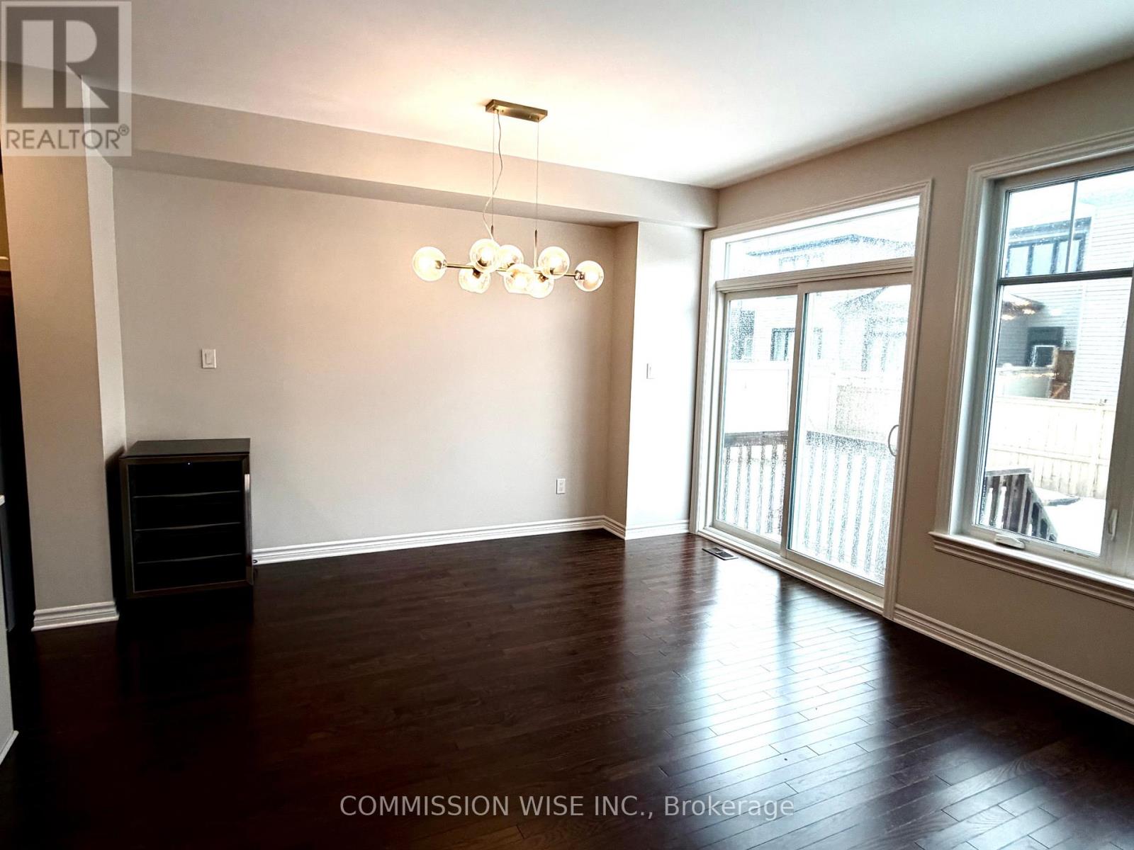 620 Taliesin Crescent, Ottawa, Ontario  K2S 2W4 - Photo 7 - X12859652