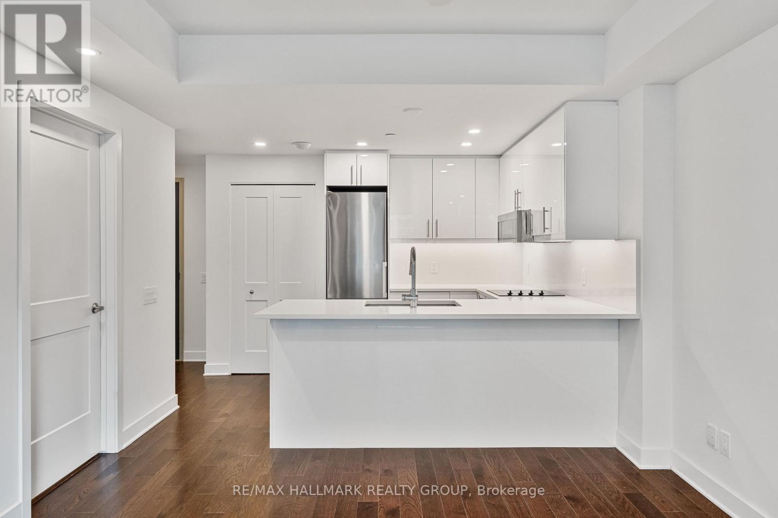 409 - 180 George Street, Ottawa, Ontario  K1N 0G8 - Photo 6 - X12859666