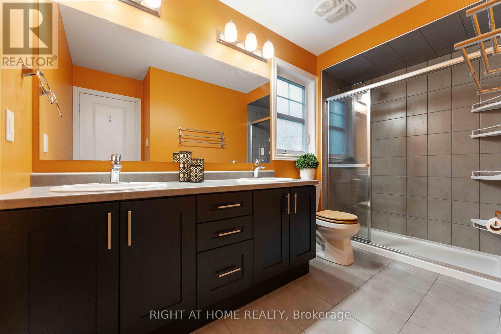 118 Helenium Lane E, Ottawa, Ontario  K4A 1C6 - Photo 12 - X12859670