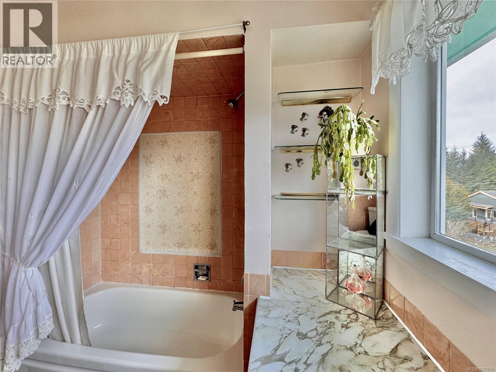 1148 & 1156 Helen Rd, Ucluelet, British Columbia  V0R 3A0 - Photo 24 - 1027655