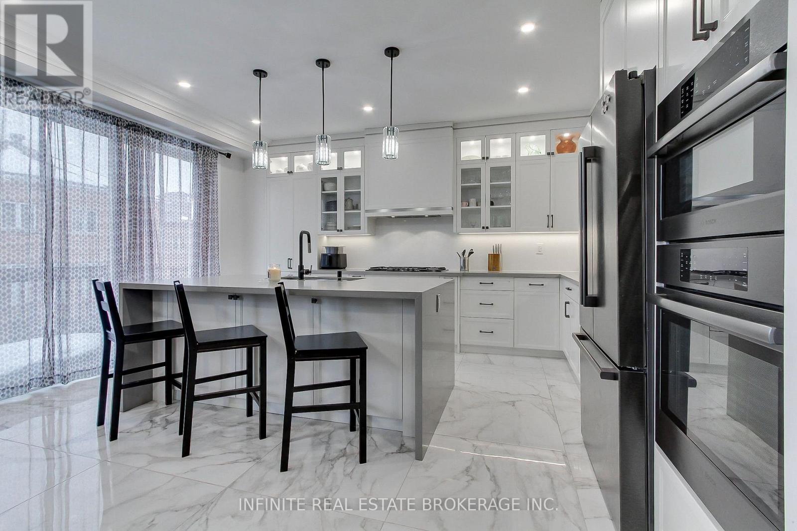 27 Selby Crescent, Bradford West Gwillimbury (Bradford), Ontario  L3Z 0V4 - Photo 16 - N12859668