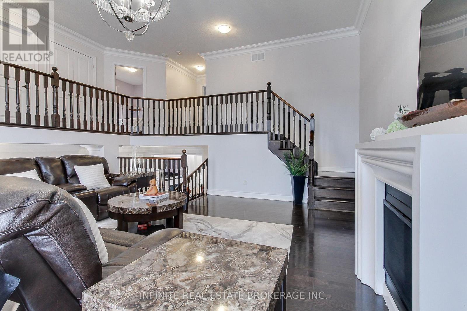 27 Selby Crescent, Bradford West Gwillimbury (Bradford), Ontario  L3Z 0V4 - Photo 25 - N12859668