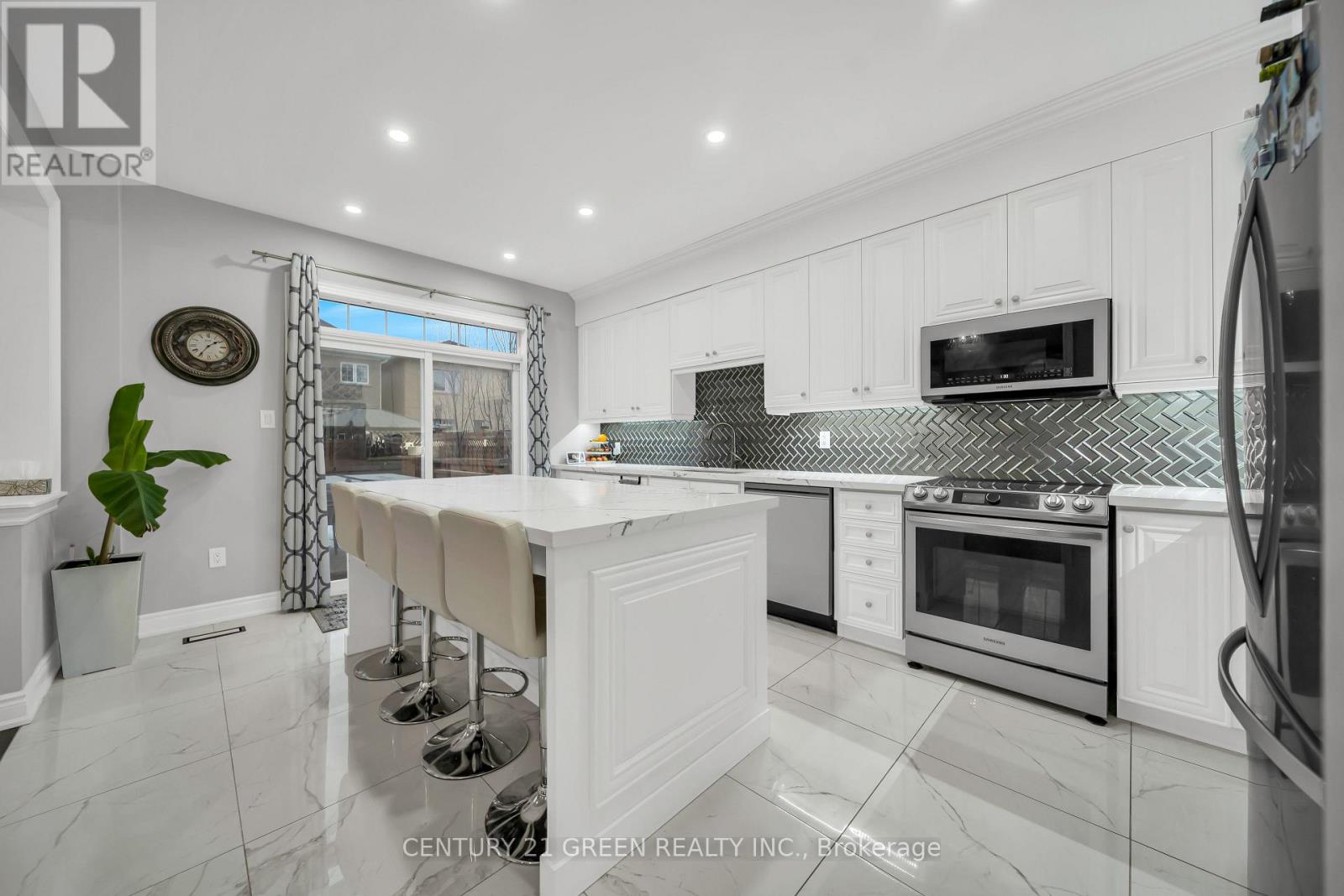 2561 Grand Oak Trail, Oakville, Ontario  L6M 0R4 - Photo 18 - W12859658