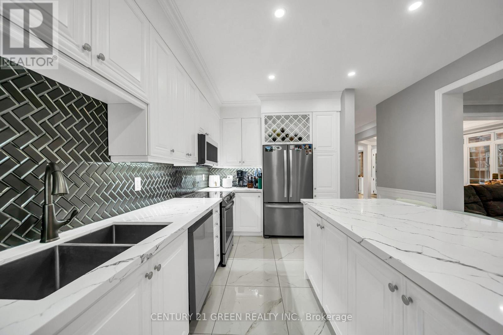 2561 Grand Oak Trail, Oakville, Ontario  L6M 0R4 - Photo 20 - W12859658