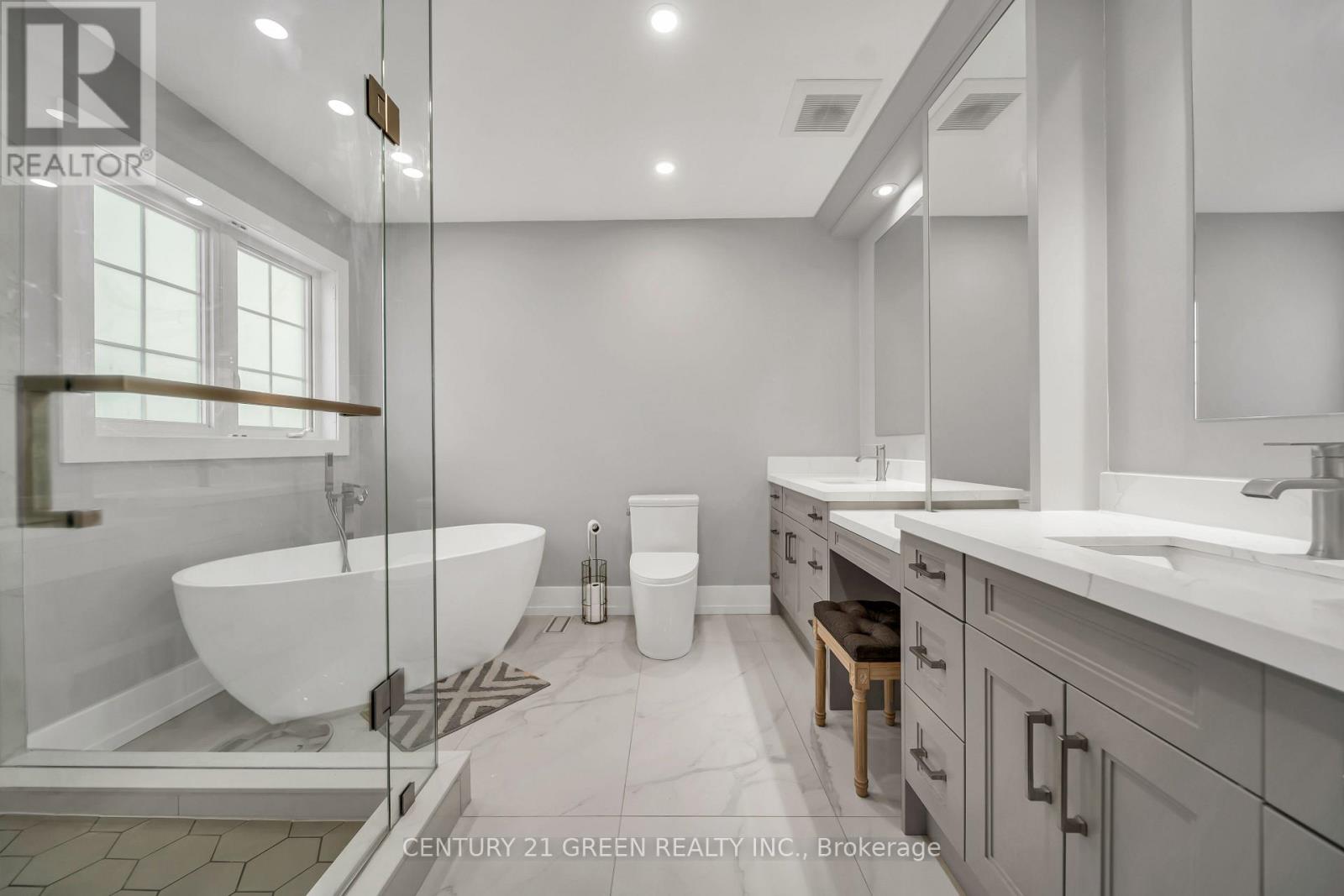 2561 Grand Oak Trail, Oakville, Ontario  L6M 0R4 - Photo 28 - W12859658