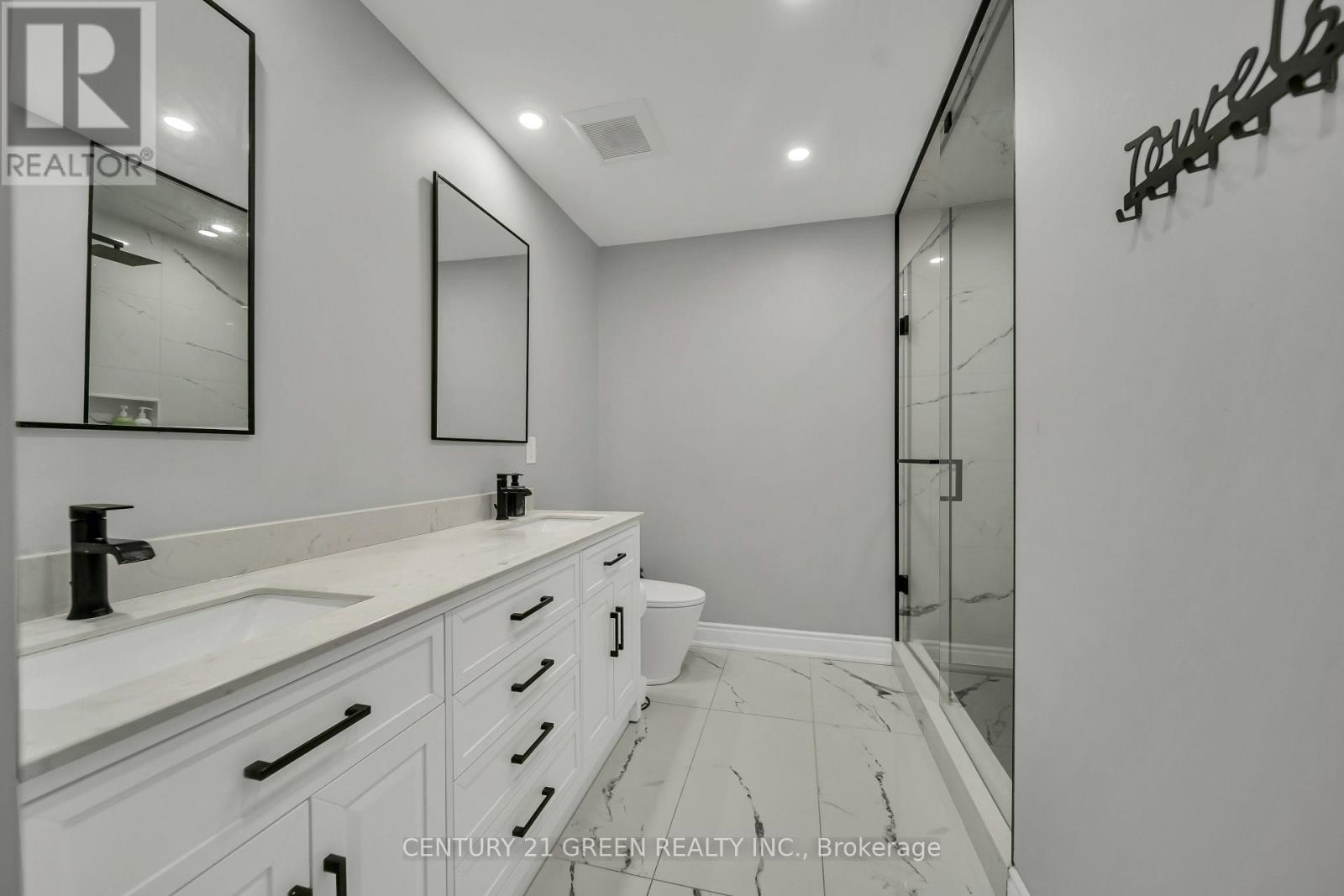 2561 Grand Oak Trail, Oakville, Ontario  L6M 0R4 - Photo 32 - W12859658