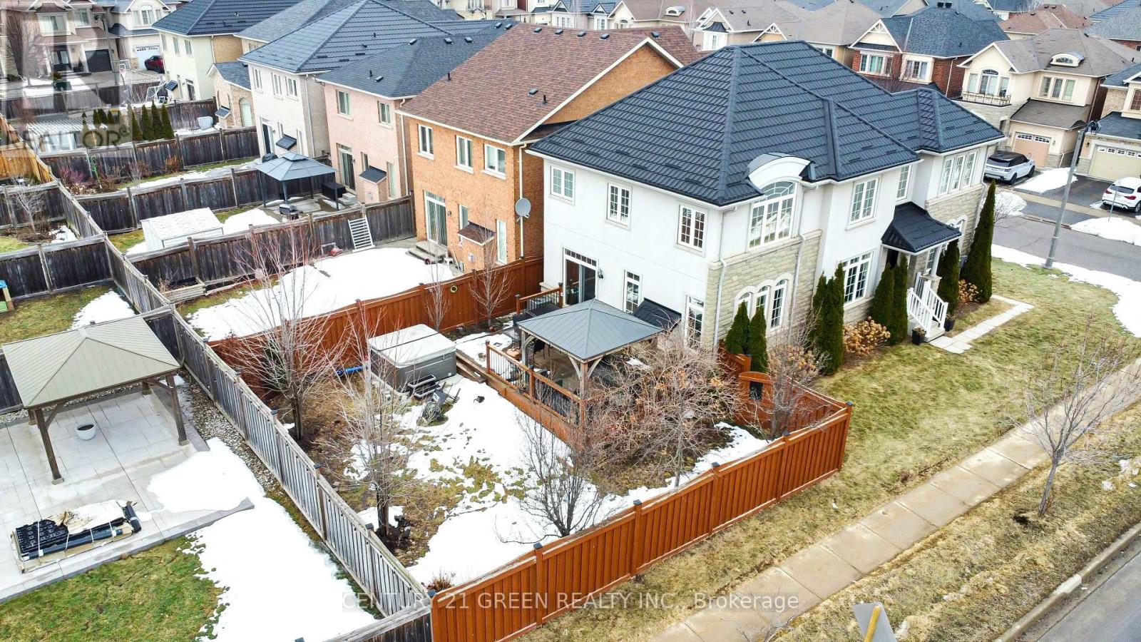 2561 Grand Oak Trail, Oakville, Ontario  L6M 0R4 - Photo 5 - W12859658