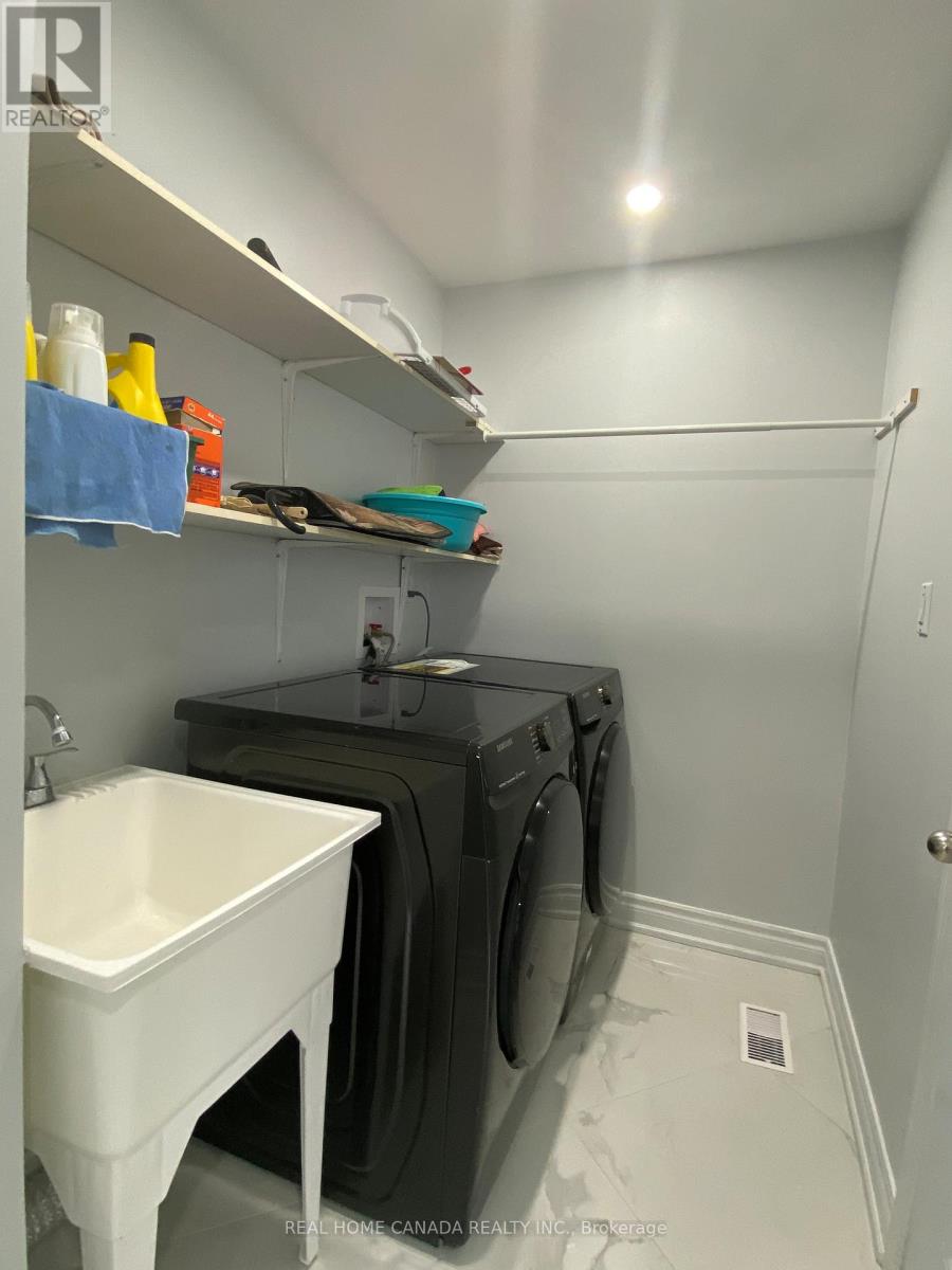 5315 Huntingfield Drive, Mississauga, Ontario  L5R 2G2 - Photo 28 - W12859662