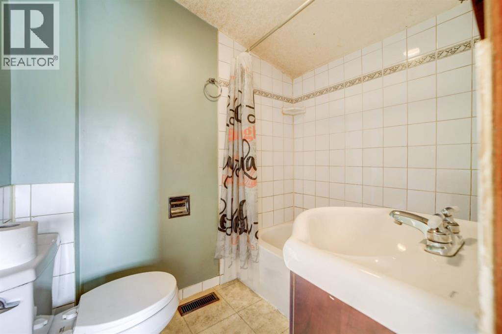 13302 16 Avenue, Blairmore, Alberta  T0K 0E0 - Photo 22 - A2286922