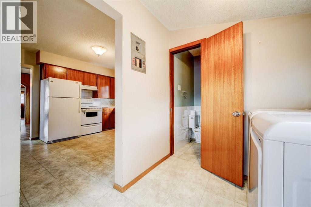 13302 16 Avenue, Blairmore, Alberta  T0K 0E0 - Photo 20 - A2286922