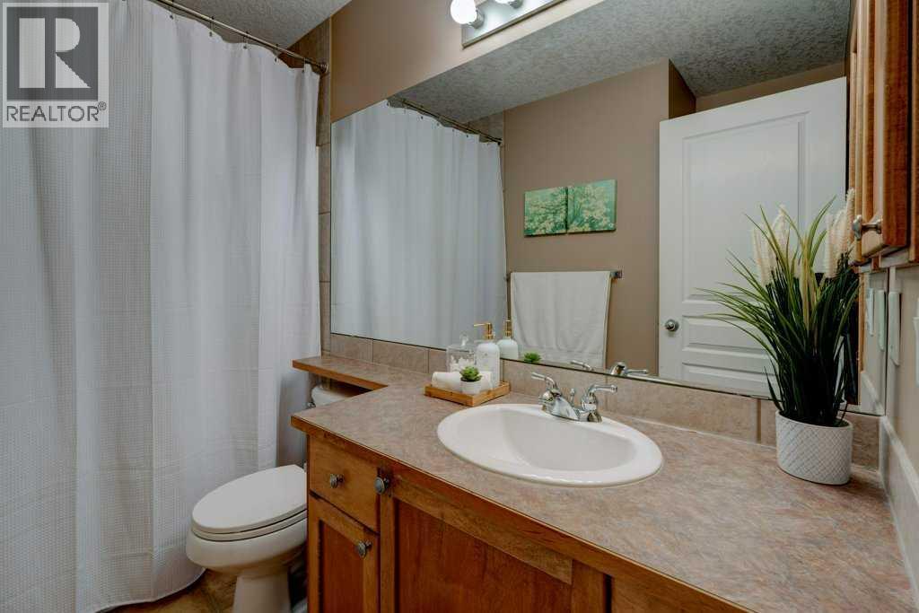 157 Chapalina Close Se, Calgary, Alberta  T2X 3W2 - Photo 28 - A2290548