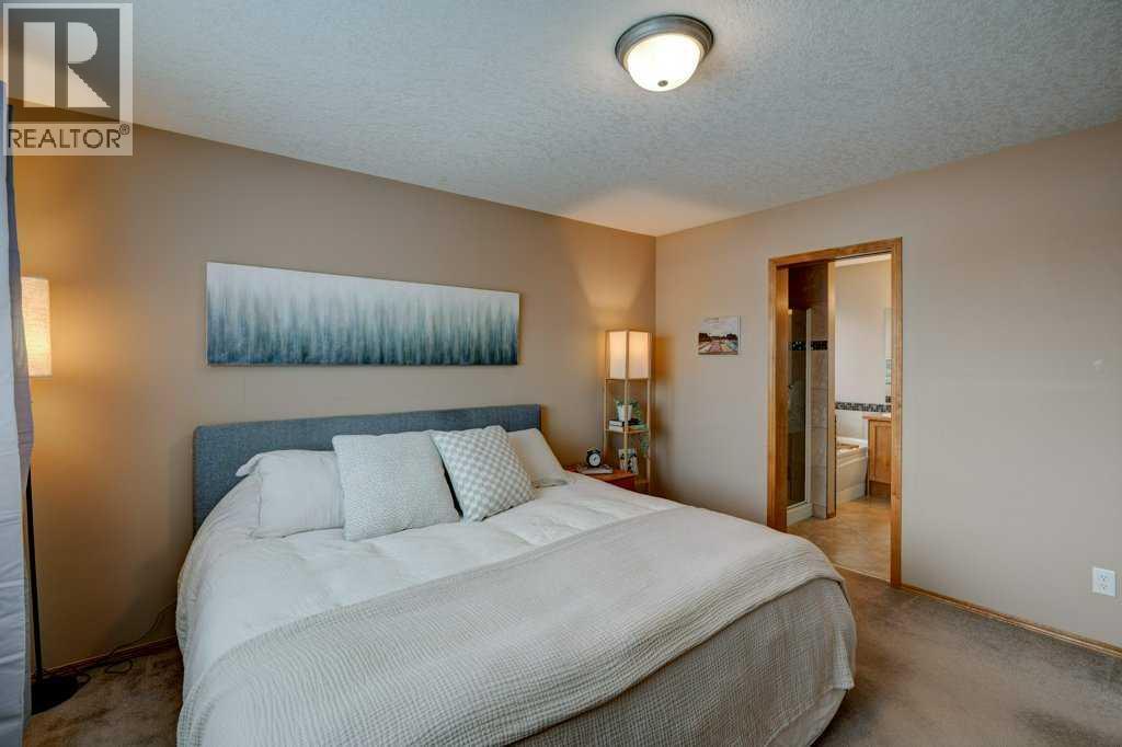 157 Chapalina Close Se, Calgary, Alberta  T2X 3W2 - Photo 32 - A2290548