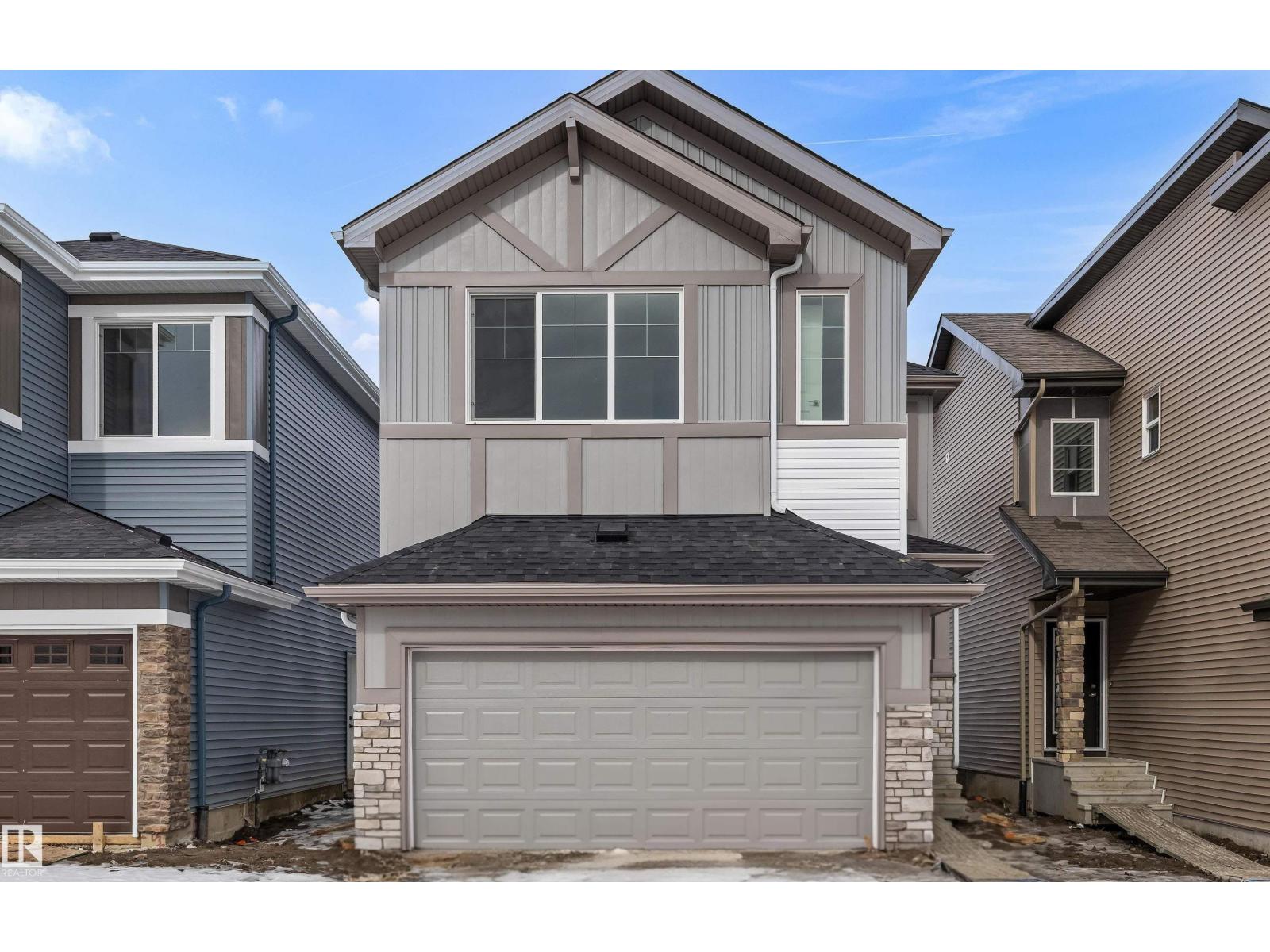 8708 183 AV NW, edmonton, Alberta