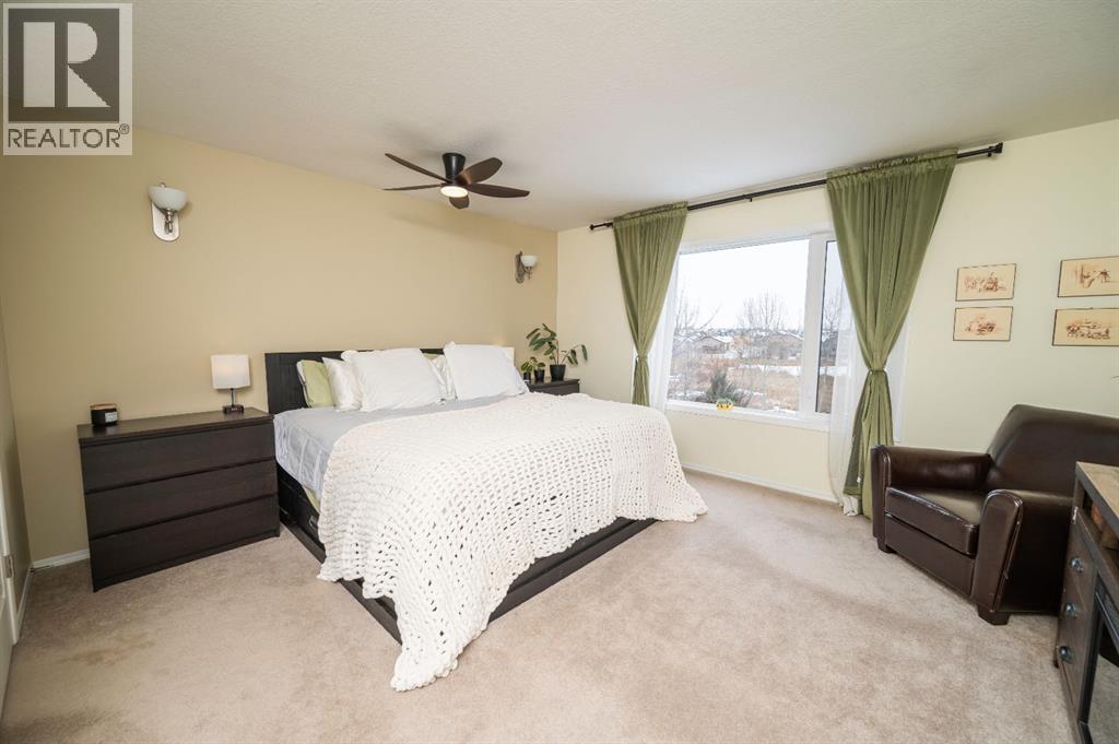 77 Pondside Crescent, Blackfalds, Alberta  T4M 0G3 - Photo 8 - A2290258