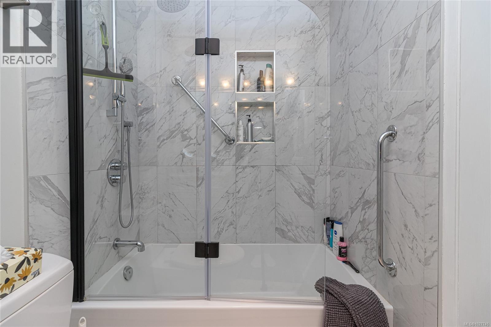 57 3987 Gordon Head Rd, Saanich, British Columbia  V8N 3X5 - Photo 19 - 1027745