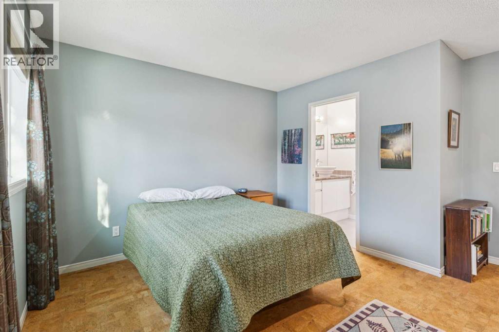 2609 27 Street Sw, Calgary, Alberta  T3E 2G4 - Photo 16 - A2282925