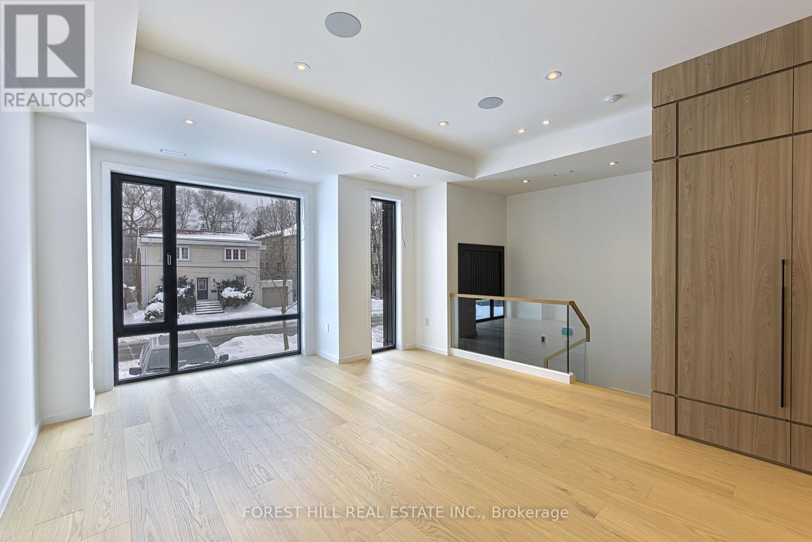 40 CAMERON AVENUE Toronto (Lansing-Westgate), ON M2N 1E1