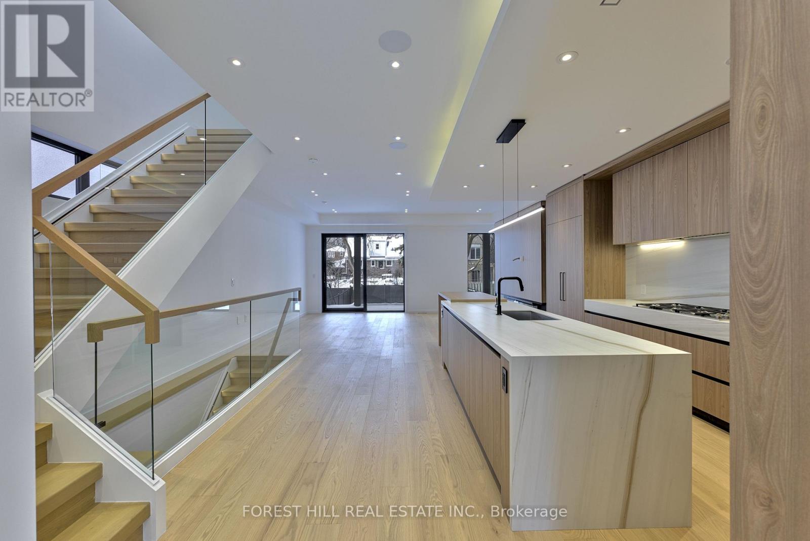 40 CAMERON AVENUE Toronto (Lansing-Westgate), ON M2N 1E1