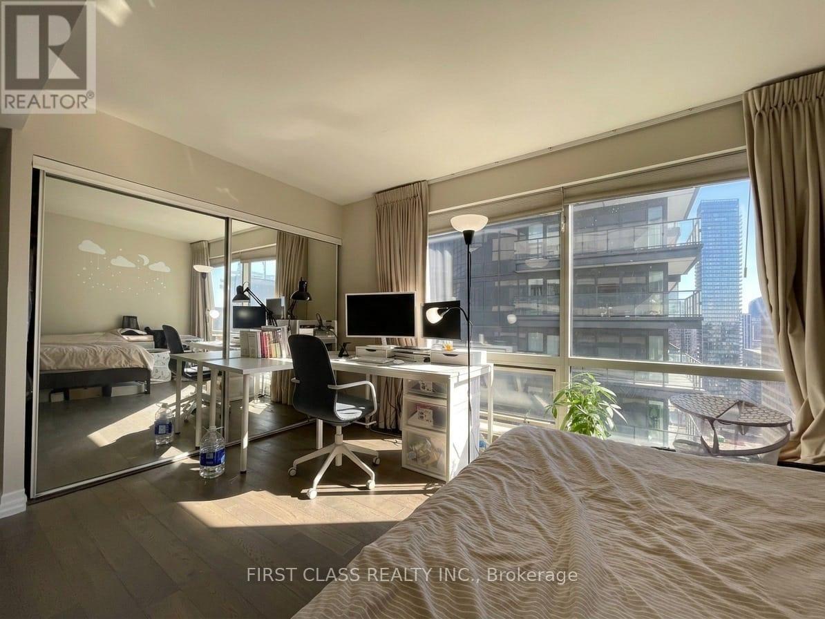 2414 - 1001 Bay Street, Toronto, Ontario  M5S 3A6 - Photo 6 - C12857370