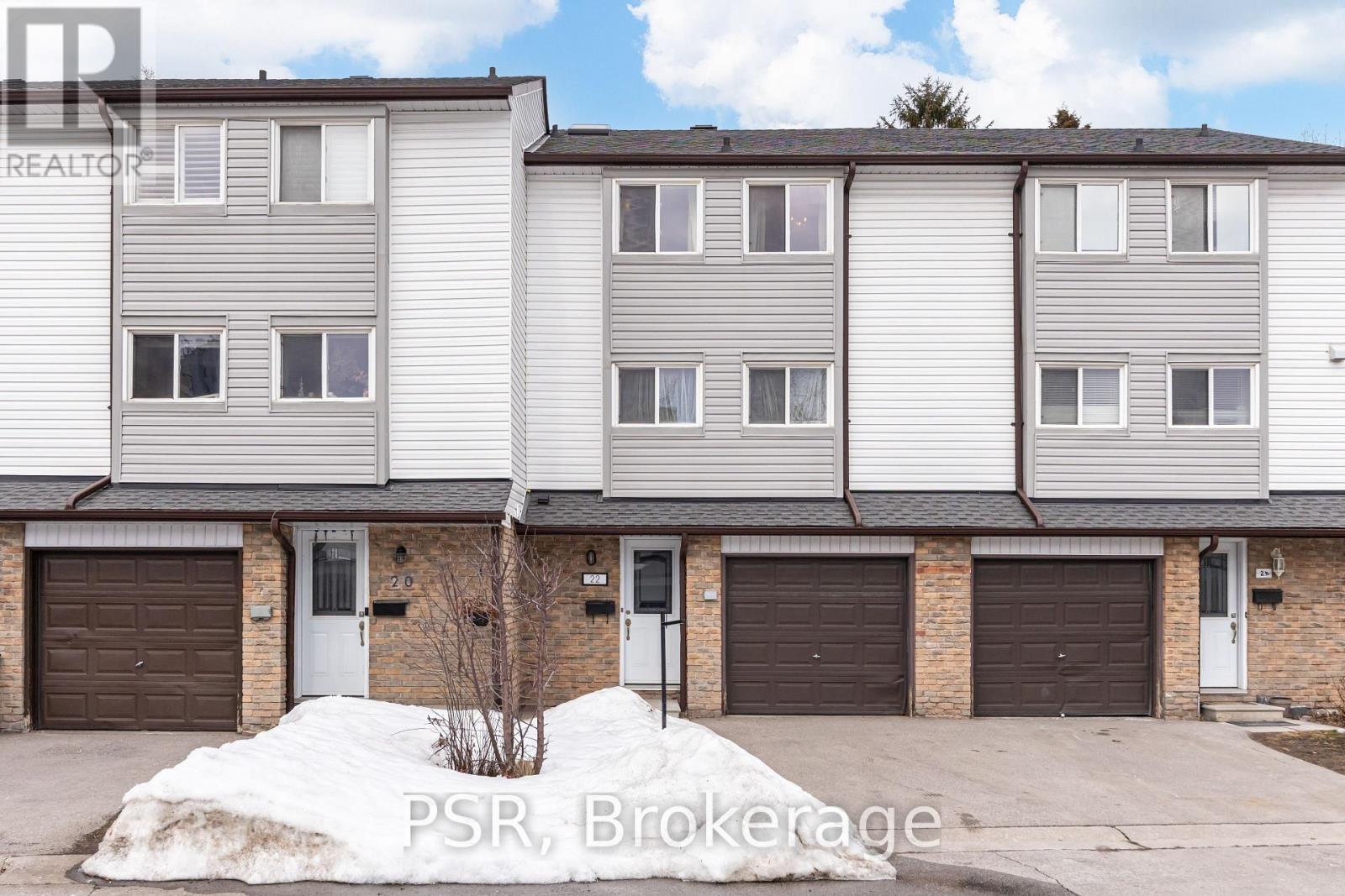 22 - 50 VERNE CRESCENT, Toronto, Ontario