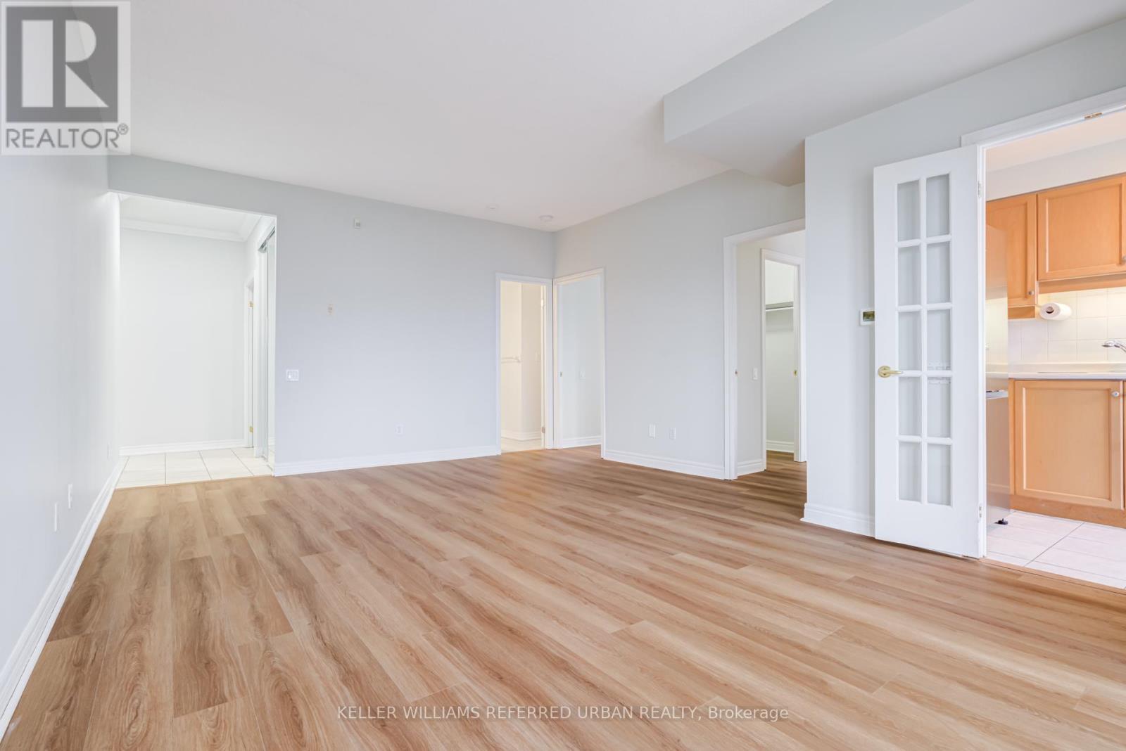 209 - 60 Old Mill Road, Oakville, Ontario  L6J 7V9 - Photo 13 - W12859694