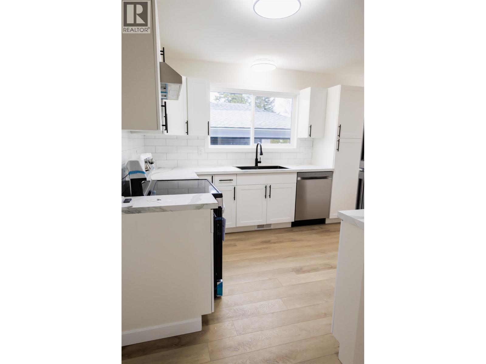 4379 Ewen Avenue, Prince George, British Columbia  V2M 5Y8 - Photo 4 - R3091765