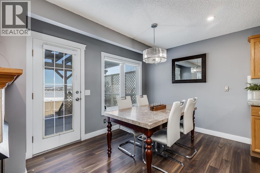 120 Hidden Ranch Crescent Nw, Calgary, Alberta  T3A 5W4 - Photo 10 - A2287975