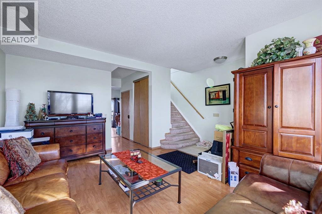 68 Laguna Close Ne, Calgary, Alberta  T1Y 7B1 - Photo 6 - A2291595