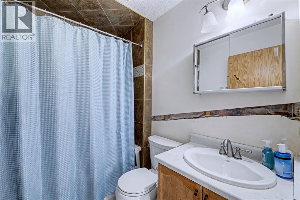 68 Laguna Close Ne, Calgary, Alberta  T1Y 7B1 - Photo 14 - A2291595