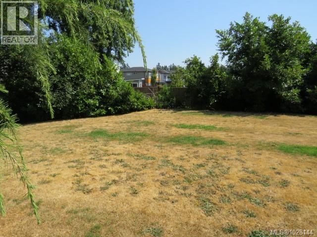 9254 Rideau Ave, North Saanich, British Columbia  V8L 1E8 - Photo 9 - 1028144