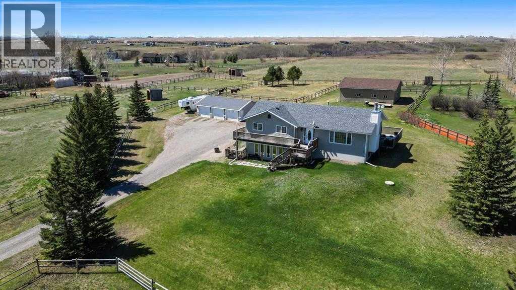 306023 92 Street E, De Winton, Alberta  T0L 0X0 - Photo 2 - A2288514