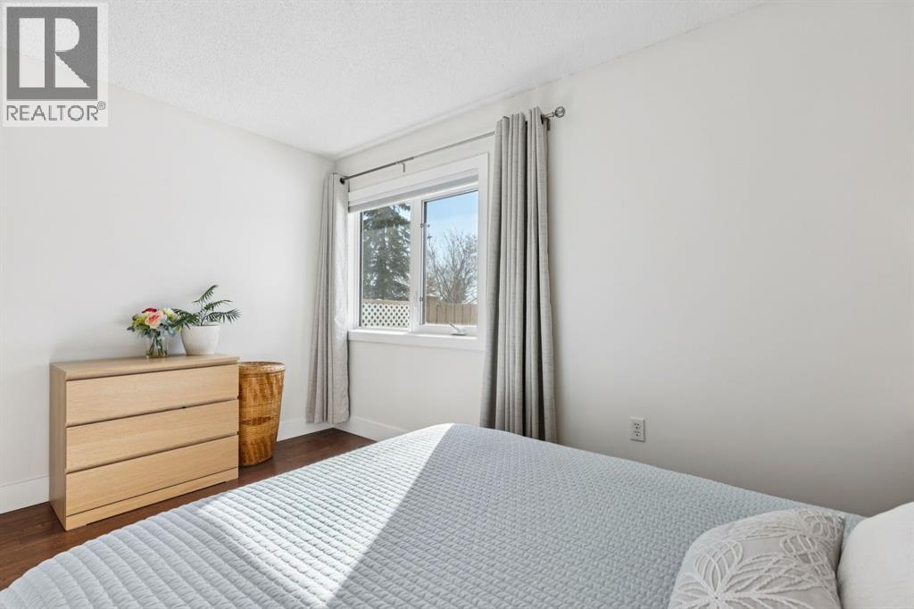 2667 Dovely Court Se, Calgary, Alberta  T2B 3G7 - Photo 17 - A2291207