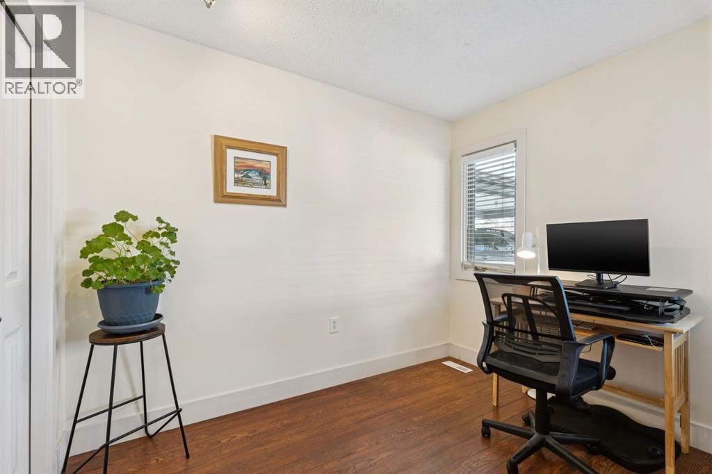 2667 Dovely Court Se, Calgary, Alberta  T2B 3G7 - Photo 21 - A2291207