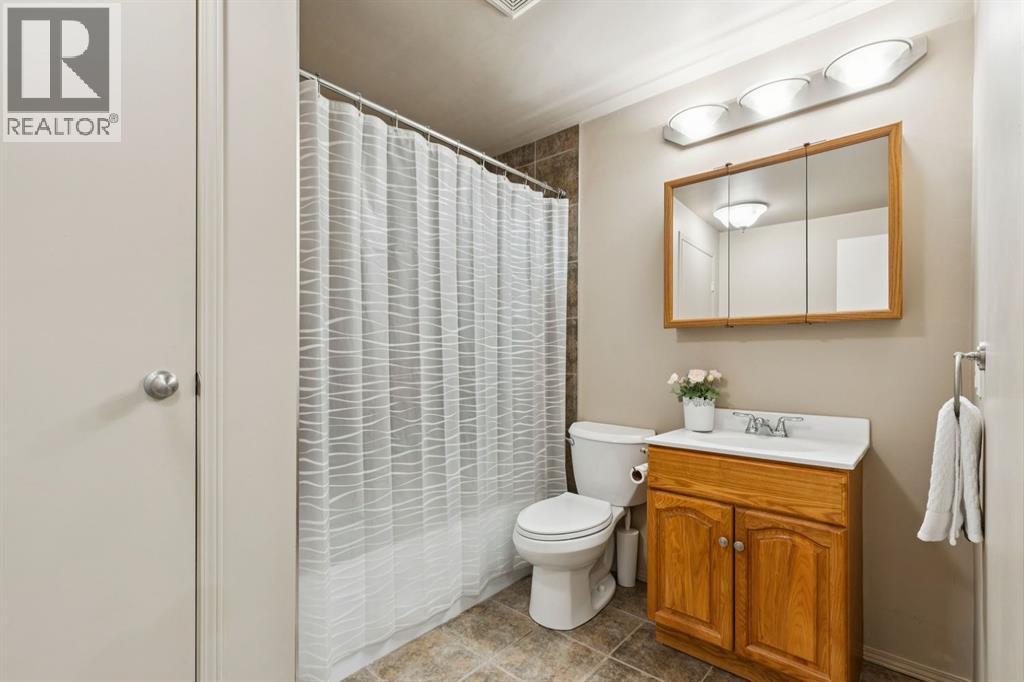 2667 Dovely Court Se, Calgary, Alberta  T2B 3G7 - Photo 27 - A2291207