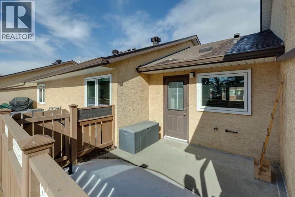 2667 Dovely Court Se, Calgary, Alberta  T2B 3G7 - Photo 14 - A2291207